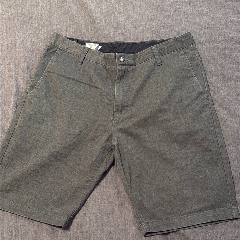 Men's Volcom Green Shorts